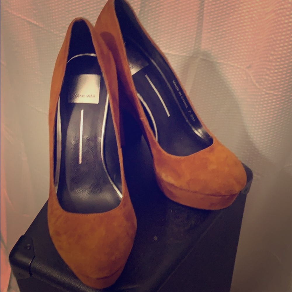 Dolce Vita cute platform chunky heels! Size 7